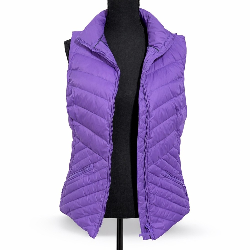 Talbots Women's Lightweight Down‎ Vest Medium Purple - Picture 2 of 7